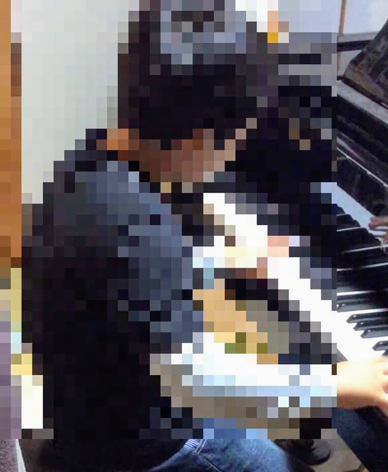 メガロバニア アンダーテール を弾いている小学校6年生の生徒さんの場合 ぴぴオンラインピアノ教室 子どものピアノ教室 ぴぴオンラインピアノ 教室 子どものピアノ教室